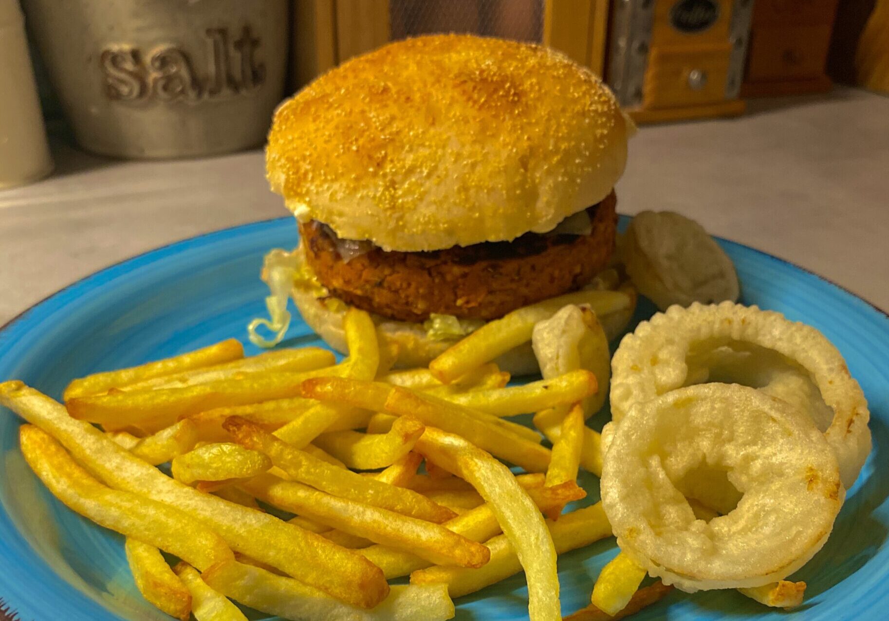Sweet potato burger with toppings